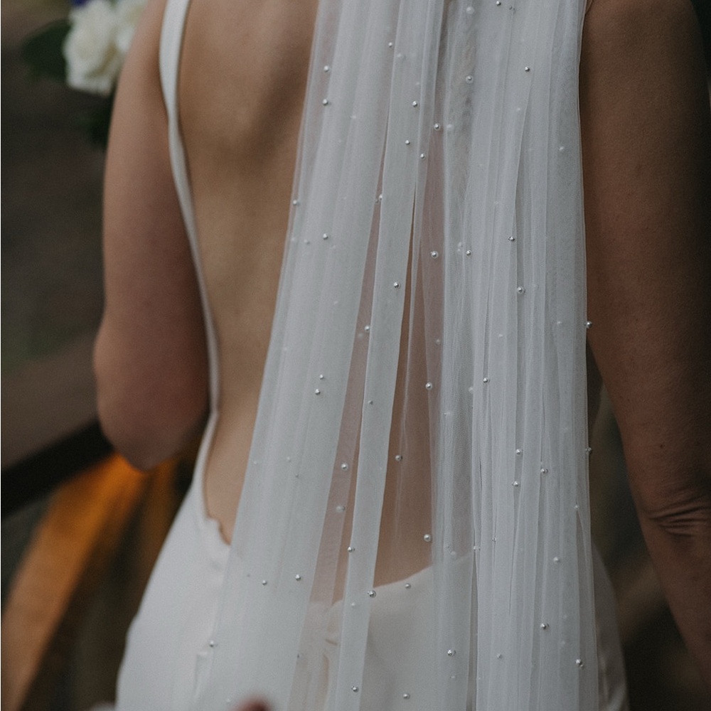 Long Pearly Veil Grace Loves Lace